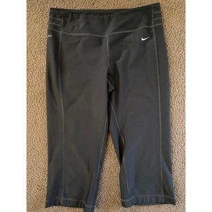 Women's Nike Dri-Fit Cropped Workout Leggings SZ M